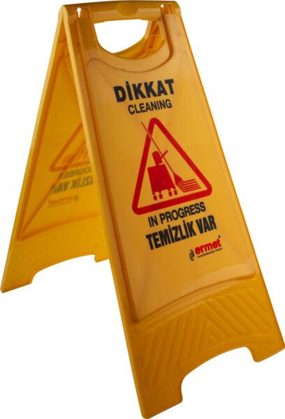 Temizlik Yapılıyor Levhası